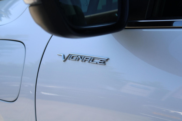 Ford Kuga 2.5 PHEV Vignale Trekhaak Wegklapbaar | Origenele Zomerset Aanwezig | Volledig Lederen Interieur | Panorama Dak |