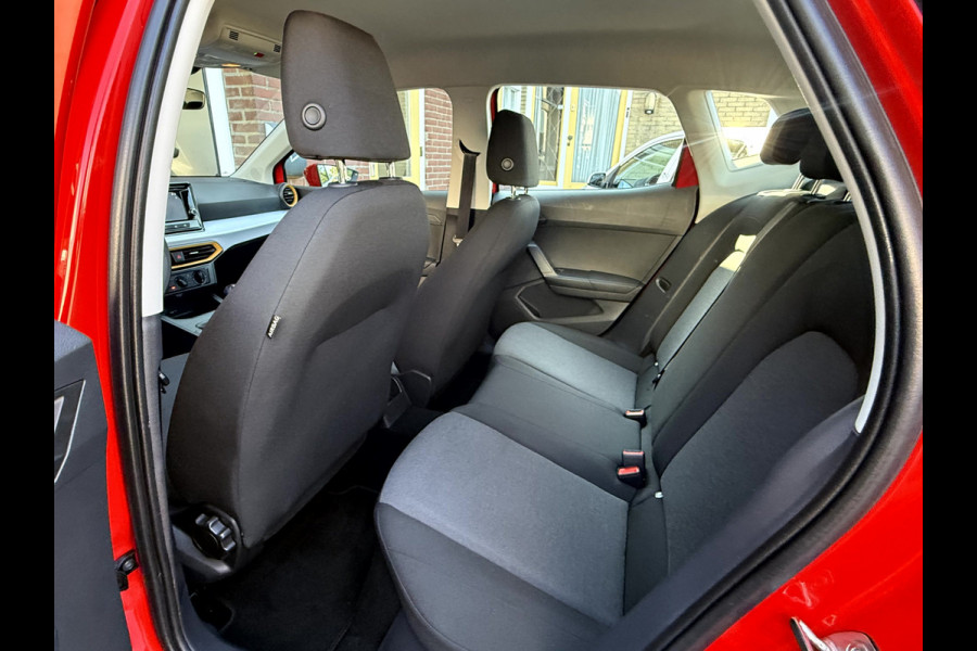 Seat Arona 1.0 EcoTSI Reference Virt. Dash, App Connect, Led