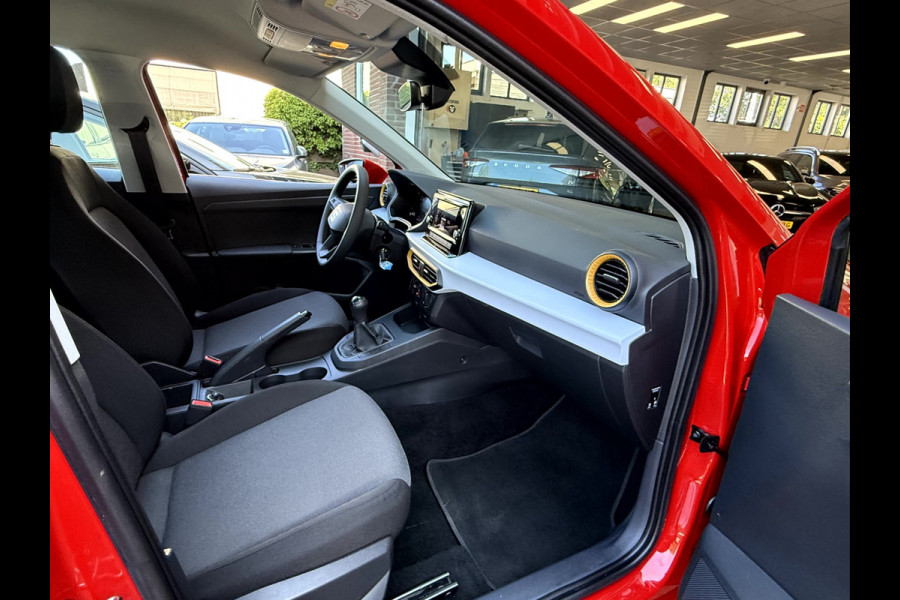Seat Arona 1.0 EcoTSI Reference Virt. Dash, App Connect, Led