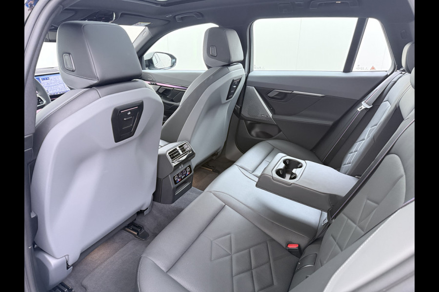BMW 5 Serie Touring 550e xDrive M-pakket | 1ste eigenaar Pano Harman\Kardon