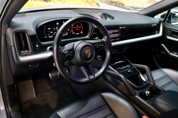 Porsche Cayenne Coupé 3.0 E-Hybrid|PANO|22inch|S-Display|TrkHk