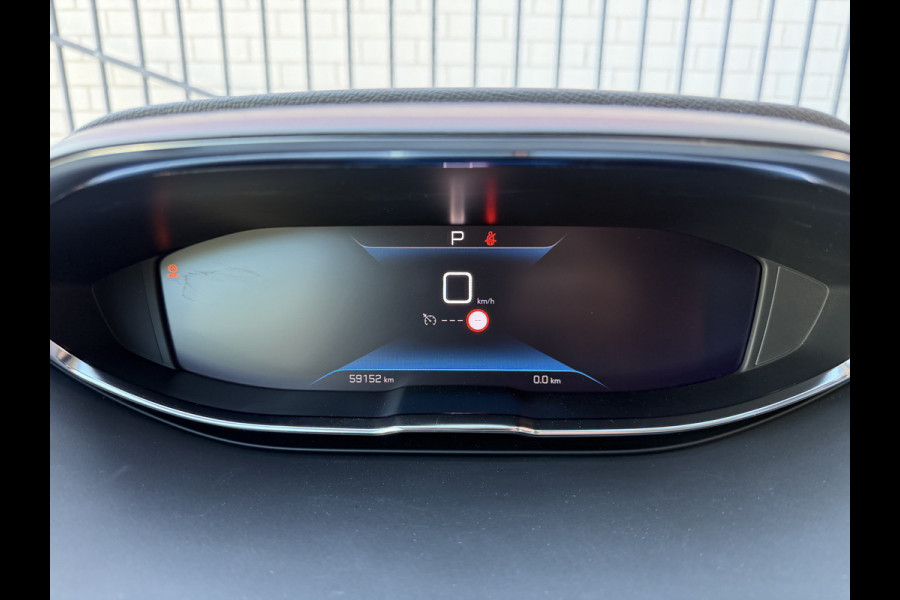 Peugeot 3008 130pk Allure Pack (Leder incl stoelverwarming - Elektrische klep - LED - 360gr Camera - Keyless Entry - Navigatie - Automatische