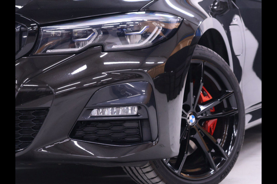 BMW 3-serie 320e High Executive M sport [APPLE CARPLAY, ANDROID, BMW LASERLIGHT, STOELVERWARMING, VOL LEDER, PDC V+A, CRUISE CONTROL, DIGITAL DASH, CLIMATE CONTROL, NIEUWSTAAT]