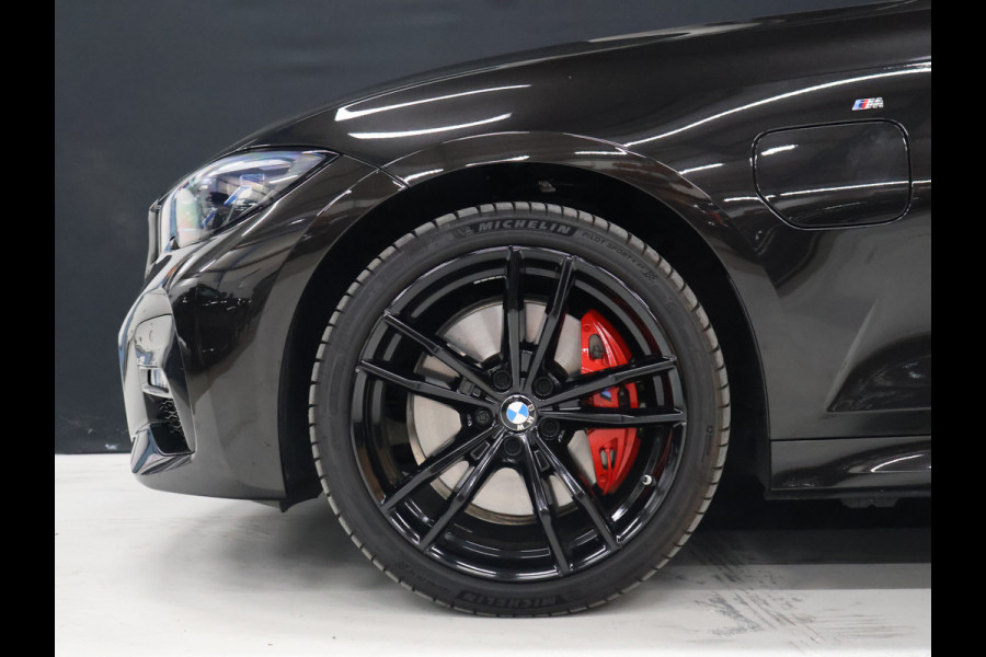 BMW 3-serie 320e High Executive M sport [APPLE CARPLAY, ANDROID, BMW LASERLIGHT, STOELVERWARMING, VOL LEDER, PDC V+A, CRUISE CONTROL, DIGITAL DASH, CLIMATE CONTROL, NIEUWSTAAT]