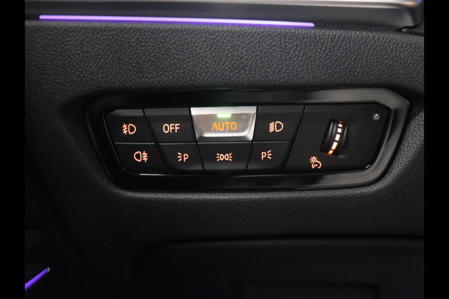 BMW 3-serie 320e High Executive M sport [APPLE CARPLAY, ANDROID, BMW LASERLIGHT, STOELVERWARMING, VOL LEDER, PDC V+A, CRUISE CONTROL, DIGITAL DASH, CLIMATE CONTROL, NIEUWSTAAT]