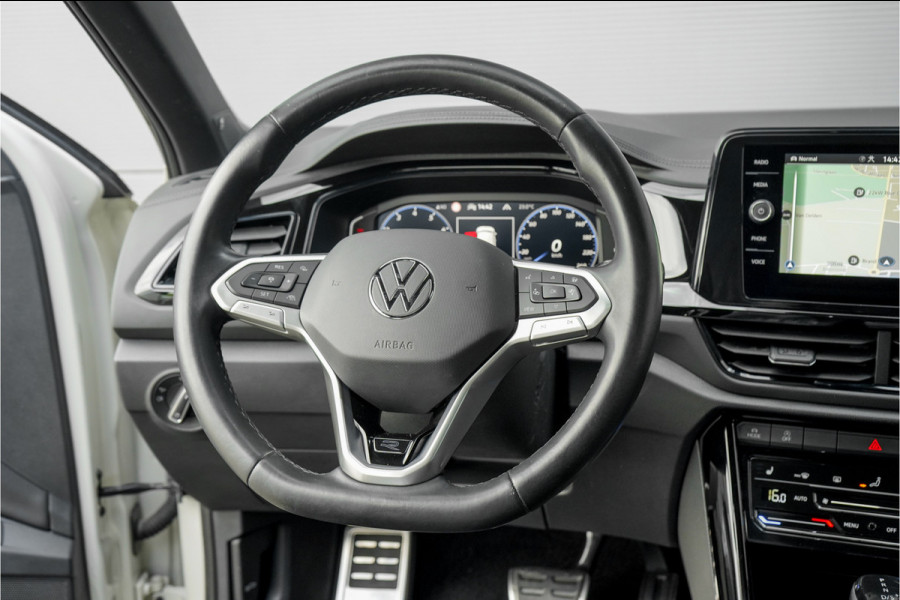 Volkswagen T-Roc 1.5 TSI R-Line Pano LED+ Beats Trekhaak ACC 19"