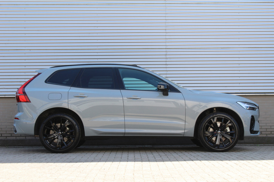 Volvo XC60 2.0 T6 Plug-in hybrid AWD Ultra Black Edition | Facelift | Panoramadak | Trekhaak | H&K | Leder