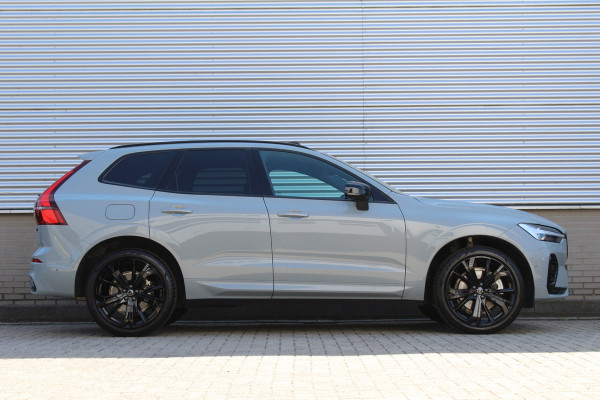Volvo XC60 2.0 T6 Plug-in hybrid AWD Ultra Black Edition | Facelift | Panoramadak | Trekhaak | H&K | Leder