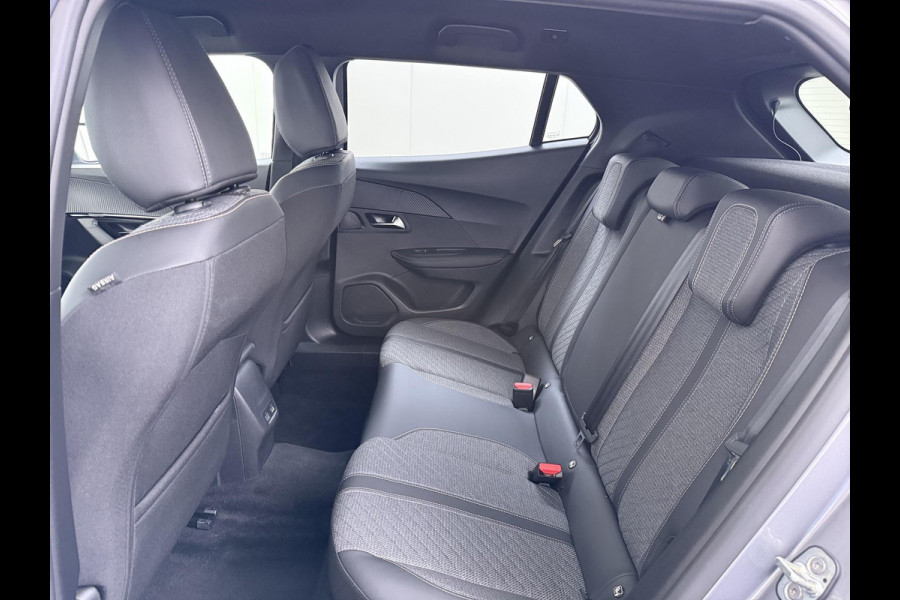 Peugeot 2008 1.2 Hybrid 136 Allure 19000 KM ! | ADAPTIVE CRUISE CONTROL | FULL LED | CAMERA VOOR & ACHTER | DIGITAL DASH | KEYLESS START | PARKEERSENSOREN V+A | DODEHOEKDETECTIE | ALL-IN PRIJS INCL. 12 MND BOVAG GARANTIE