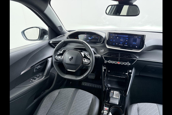 Peugeot 2008 1.2 Hybrid 136 Allure 19000 KM ! | ADAPTIVE CRUISE CONTROL | FULL LED | CAMERA VOOR & ACHTER | DIGITAL DASH | KEYLESS START | PARKEERSENSOREN V+A | DODEHOEKDETECTIE | ALL-IN PRIJS INCL. 12 MND BOVAG GARANTIE