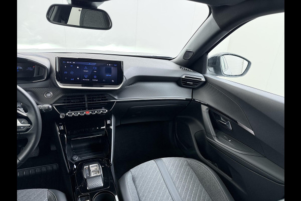 Peugeot 2008 1.2 Hybrid 136 Allure 19000 KM ! | ADAPTIVE CRUISE CONTROL | FULL LED | CAMERA VOOR & ACHTER | DIGITAL DASH | KEYLESS START | PARKEERSENSOREN V+A | DODEHOEKDETECTIE | ALL-IN PRIJS INCL. 12 MND BOVAG GARANTIE