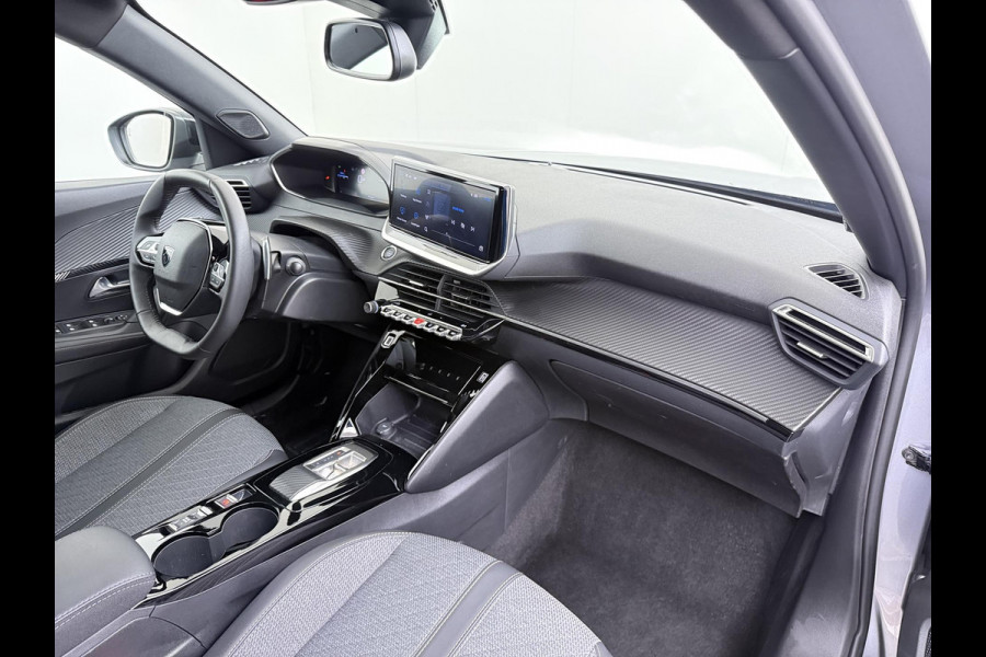 Peugeot 2008 1.2 Hybrid 136 Allure 19000 KM ! | ADAPTIVE CRUISE CONTROL | FULL LED | CAMERA VOOR & ACHTER | DIGITAL DASH | KEYLESS START | PARKEERSENSOREN V+A | DODEHOEKDETECTIE | ALL-IN PRIJS INCL. 12 MND BOVAG GARANTIE