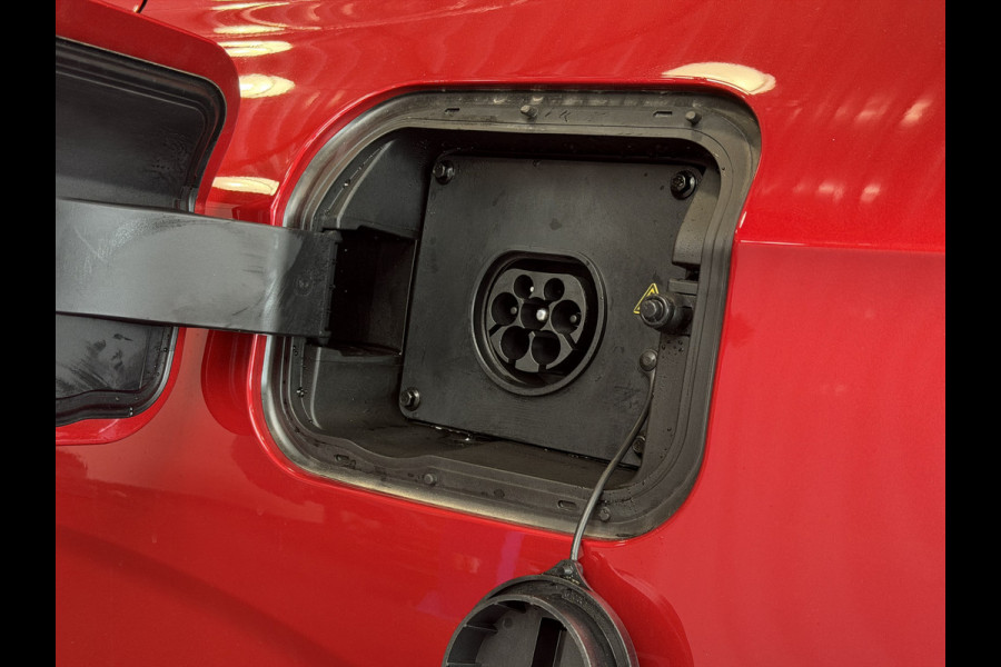 MG MG HS PHEV 1.5 TGDI LUXURY PHEV PLUG-IN HYBRIDE | LEER | 272PK NIEUWE AUTO | 100KM ELEK. BEREIK | 360° CAMERA | ELEKTRISCHE ACHTERKLEP | ST