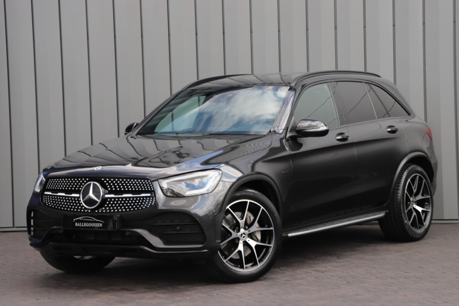 Mercedes-Benz GLC 300e AMG 4-Matic | 320PK | Luchtvering | Head-up | Sfeerverlichting | Multibeam | Standkachel | Digitaal dashboard | 2020.