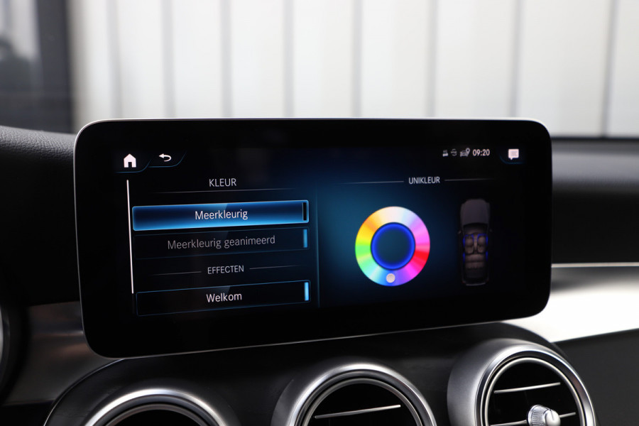 Mercedes-Benz GLC 300e AMG 4-Matic | 320PK | Luchtvering | Head-up | Sfeerverlichting | Multibeam | Standkachel | Digitaal dashboard | 2020.