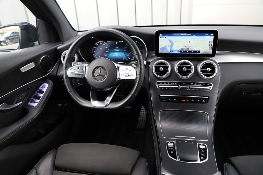 Mercedes-Benz GLC 300e AMG 4-Matic | 320PK | Luchtvering | Head-up | Sfeerverlichting | Multibeam | Standkachel | Digitaal dashboard | 2020.