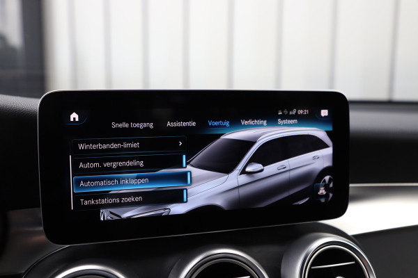 Mercedes-Benz GLC 300e AMG 4-Matic | 320PK | Luchtvering | Head-up | Sfeerverlichting | Multibeam | Standkachel | Digitaal dashboard | 2020.