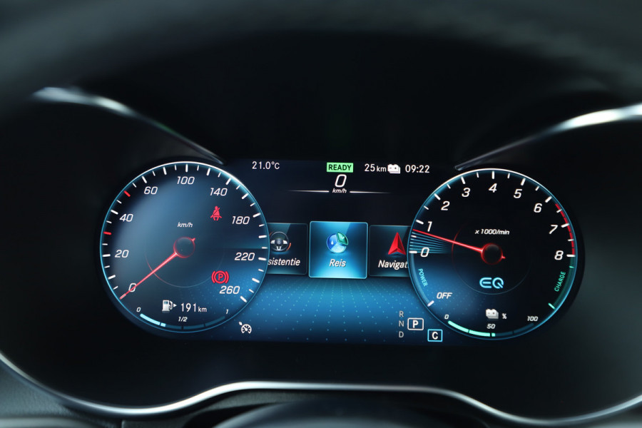 Mercedes-Benz GLC 300e AMG 4-Matic | 320PK | Luchtvering | Head-up | Sfeerverlichting | Multibeam | Standkachel | Digitaal dashboard | 2020.
