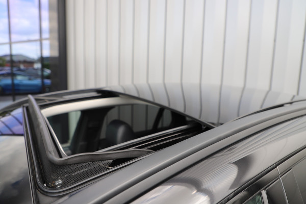 Mercedes-Benz GLC 300e AMG 4-Matic | 320PK | Luchtvering | Head-up | Burmester | Keyless-go | Sfeerverlichting | Pano | Memory | Multibeam | 2020.