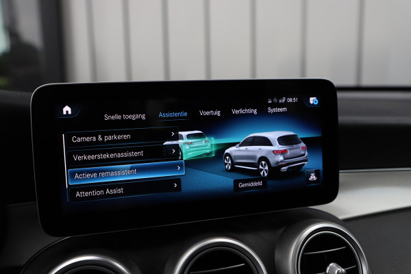Mercedes-Benz GLC 300e AMG 4-Matic | 320PK | Luchtvering | Head-up | Burmester | Keyless-go | Sfeerverlichting | Pano | Memory | Multibeam | 2020.