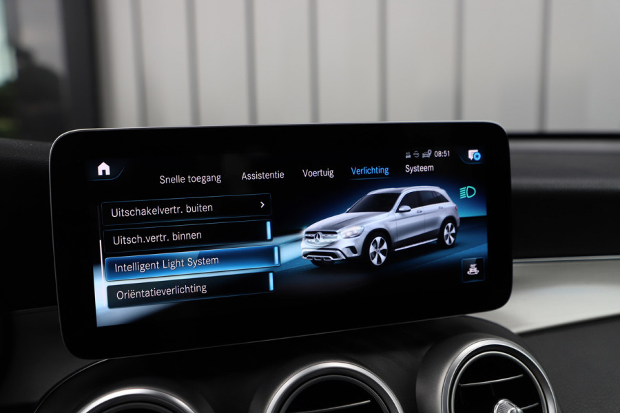 Mercedes-Benz GLC 300e AMG 4-Matic | 320PK | Luchtvering | Head-up | Burmester | Keyless-go | Sfeerverlichting | Pano | Memory | Multibeam | 2020.