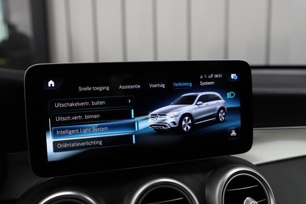 Mercedes-Benz GLC 300e AMG 4-Matic | 320PK | Luchtvering | Head-up | Burmester | Keyless-go | Sfeerverlichting | Pano | Memory | Multibeam | 2020.