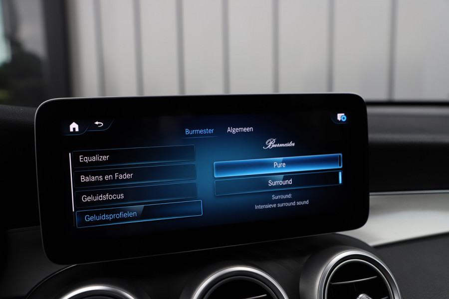 Mercedes-Benz GLC 300e AMG 4-Matic | 320PK | Luchtvering | Head-up | Burmester | Keyless-go | Sfeerverlichting | Pano | Memory | Multibeam | 2020.