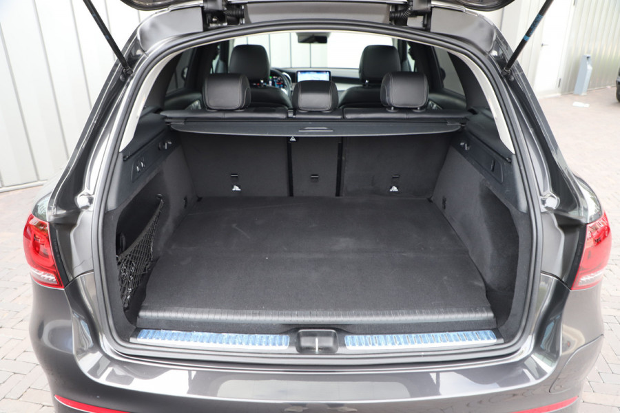 Mercedes-Benz GLC 300e AMG 4-Matic | 320PK | Luchtvering | Head-up | Burmester | Keyless-go | Sfeerverlichting | Pano | Memory | Multibeam | 2020.