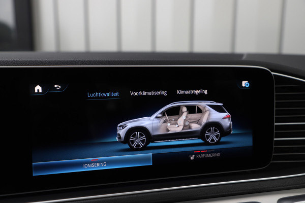 Mercedes-Benz GLE 350e AMG 4-Matic | 333PK | Luchtvering | Burmester | Keyless-go | Memory | Sfeerverlichting | Multibeam | Pano | NL-Auto | 2023.
