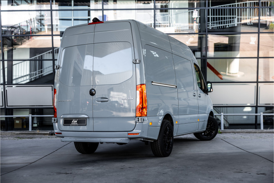 Mercedes-Benz Sprinter 317 1.9 CDI L2H2 | Automaat | CarPlay | Camera | Navigatie | Stoelverwarming | Cruise control | DAB | Dealer onderhouden | Nieuwe APK | BPM Vrij