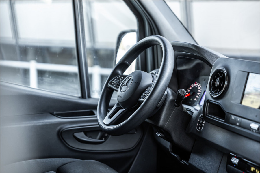 Mercedes-Benz Sprinter 317 1.9 CDI L2H2 | Automaat | CarPlay | Camera | Navigatie | Stoelverwarming | Cruise control | DAB | Dealer onderhouden | Nieuwe APK | BPM Vrij