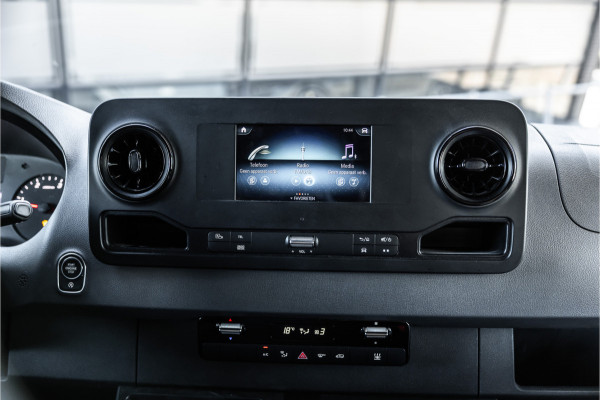 Mercedes-Benz Sprinter 317 1.9 CDI L2H2 | Automaat | CarPlay | Camera | Navigatie | Stoelverwarming | Cruise control | DAB | Dealer onderhouden | Nieuwe APK | BPM Vrij
