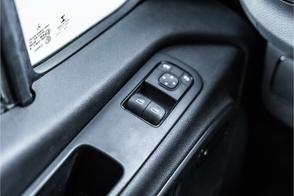Mercedes-Benz Sprinter 317 1.9 CDI L2H2 | Automaat | CarPlay | Camera | Navigatie | Stoelverwarming | Cruise control | DAB | Dealer onderhouden | Nieuwe APK | BPM Vrij