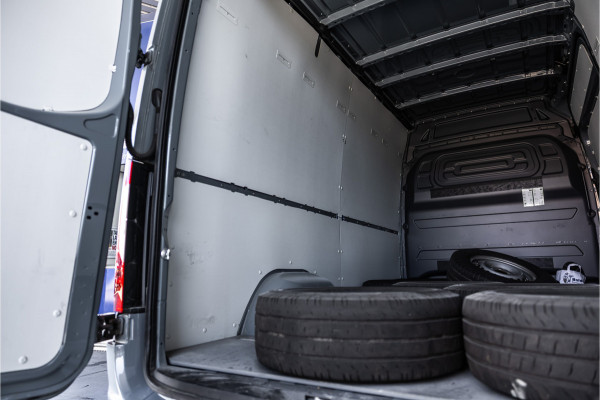 Mercedes-Benz Sprinter 317 1.9 CDI L2H2 | Automaat | CarPlay | Camera | Navigatie | Stoelverwarming | Cruise control | DAB | Dealer onderhouden | Nieuwe APK | BPM Vrij