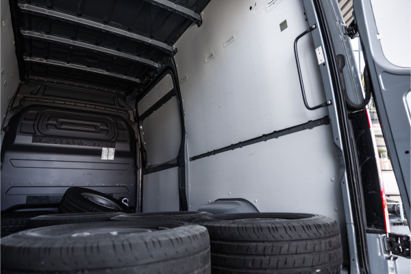 Mercedes-Benz Sprinter 317 1.9 CDI L2H2 | Automaat | CarPlay | Camera | Navigatie | Stoelverwarming | Cruise control | DAB | Dealer onderhouden | Nieuwe APK | BPM Vrij