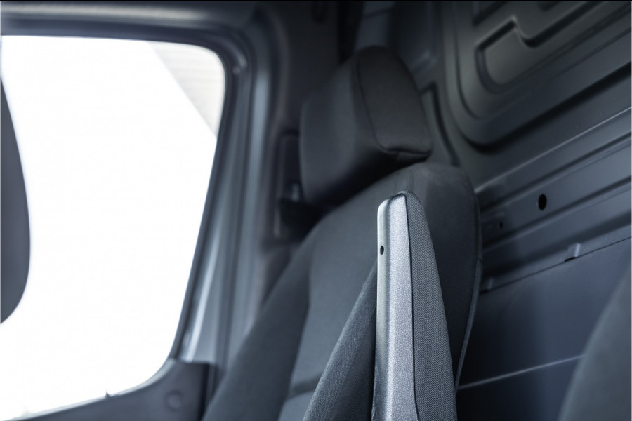 Mercedes-Benz Sprinter 317 1.9 CDI L2H2 | Automaat | CarPlay | Camera | Navigatie | Stoelverwarming | Cruise control | DAB | Dealer onderhouden | Nieuwe APK | BPM Vrij