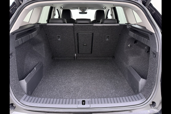 Škoda Enyaq iV60 SOH 94% Camera Adap.Cruise 3-Zone Ecc Stoel+Stuurverwarming Elek.A.klep Elek.Stoel+Memory Navi DAB Pdc Apple Carplay Android Auto Privacy Glas Usb Led SmartLink 19''LM Business Edition 1e Eigenaar Dealeronderhouden Origineel Nederlandse Auto
