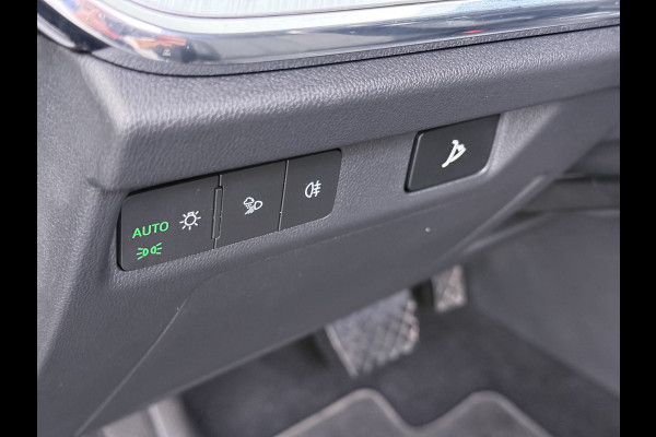 Škoda Enyaq iV60 SOH 94% Camera Adap.Cruise 3-Zone Ecc Stoel+Stuurverwarming Elek.A.klep Elek.Stoel+Memory Navi DAB Pdc Apple Carplay Android Auto Privacy Glas Usb Led SmartLink 19''LM Business Edition 1e Eigenaar Dealeronderhouden Origineel Nederlandse Auto