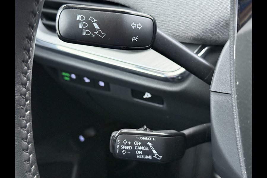 Škoda Enyaq iV60 SOH 94% Camera Adap.Cruise 3-Zone Ecc Stoel+Stuurverwarming Elek.A.klep Elek.Stoel+Memory Navi DAB Pdc Apple Carplay Android Auto Privacy Glas Usb Led SmartLink 19''LM Business Edition 1e Eigenaar Dealeronderhouden Origineel Nederlandse Auto
