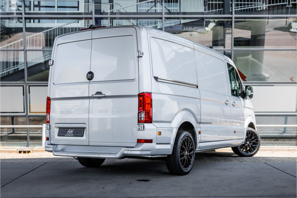 Volkswagen Crafter 2.0 TDI L3H2 | Automaat | CarPlay | Camera | Betimmering | MF Stuur | Cruise control | Stoelverwarming | Nieuwe APK | Dealer onderhouden | BPM Vrij | Euro 6