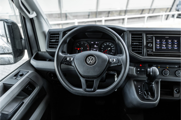 Volkswagen Crafter 2.0 TDI L3H2 | Automaat | CarPlay | Camera | Betimmering | MF Stuur | Cruise control | Stoelverwarming | Nieuwe APK | Dealer onderhouden | BPM Vrij | Euro 6