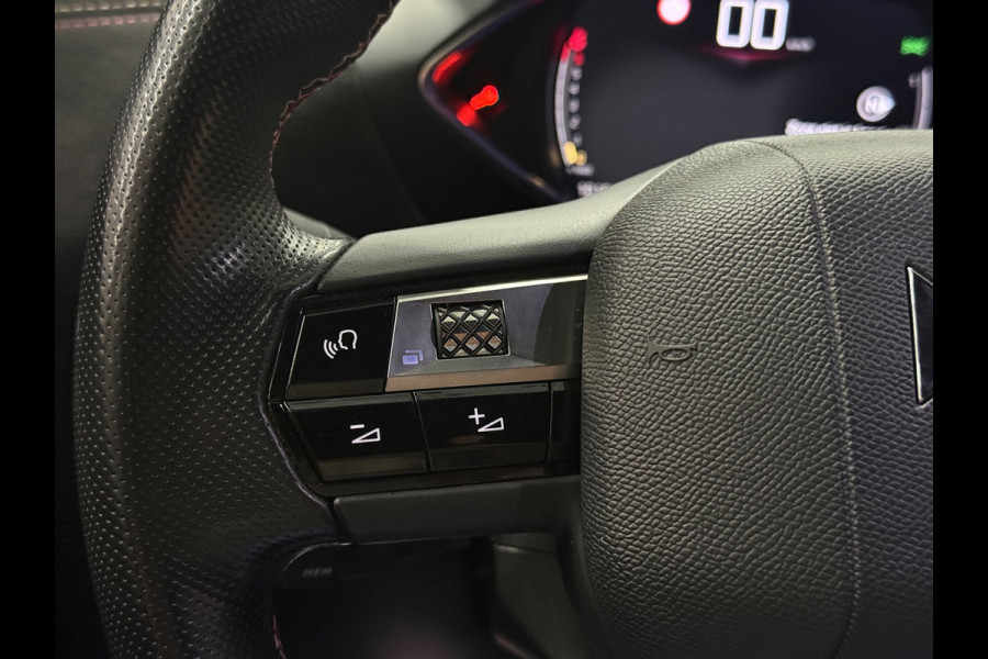 DS DS 3 Crossback DS 3 Crossback 1.2 PureTech Performance Line | Alcantara | Navi | Cruise | PDC | Clima