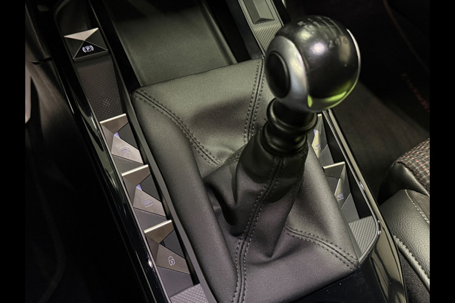 DS DS 3 Crossback DS 3 Crossback 1.2 PureTech Performance Line | Alcantara | Navi | Cruise | PDC | Clima