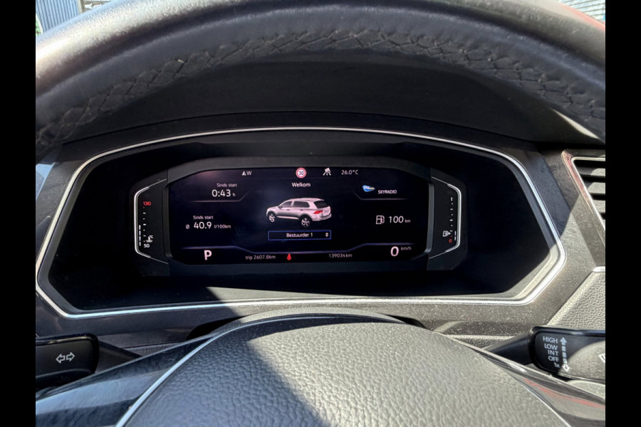 Volkswagen Tiguan 1.5 TSI ACT Highline Business - AUTOMAAT I Navigatie / Apple CarPlay I Airco I en nog Veel meer EXTRA'S