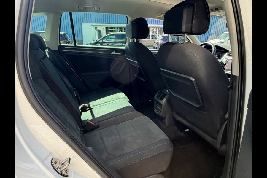 Volkswagen Tiguan 1.5 TSI ACT Highline Business - AUTOMAAT I Navigatie / Apple CarPlay I Airco I en nog Veel meer EXTRA'S