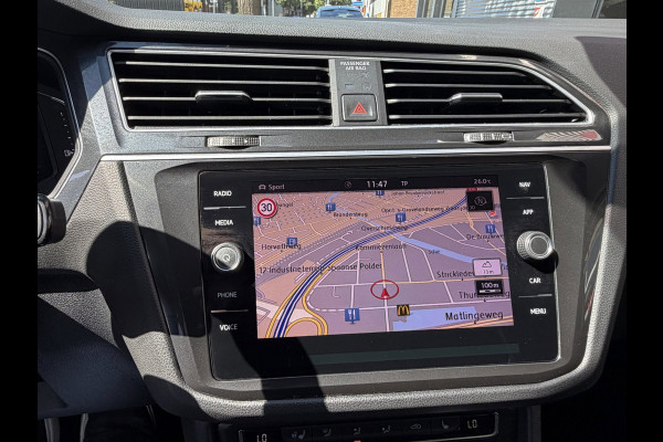 Volkswagen Tiguan 1.5 TSI ACT Highline Business - AUTOMAAT I Navigatie / Apple CarPlay I Airco I en nog Veel meer EXTRA'S