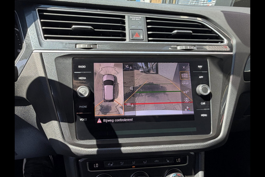 Volkswagen Tiguan 1.5 TSI ACT Highline Business - AUTOMAAT I Navigatie / Apple CarPlay I Airco I en nog Veel meer EXTRA'S