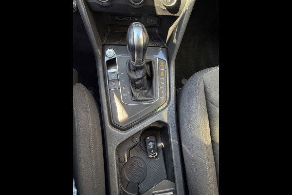 Volkswagen Tiguan 1.5 TSI ACT Highline Business - AUTOMAAT I Navigatie / Apple CarPlay I Airco I en nog Veel meer EXTRA'S