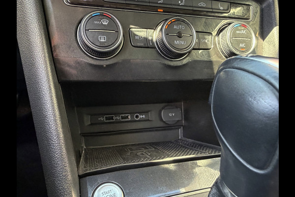 Volkswagen Tiguan 1.5 TSI ACT Highline Business - AUTOMAAT I Navigatie / Apple CarPlay I Airco I en nog Veel meer EXTRA'S