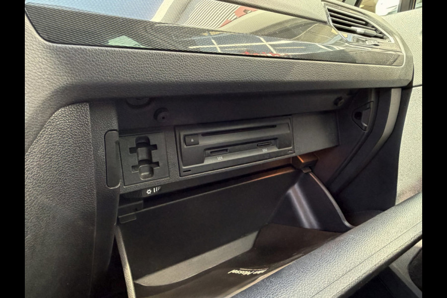 Volkswagen Tiguan 1.5 TSI ACT Highline Business - AUTOMAAT I Navigatie / Apple CarPlay I Airco I en nog Veel meer EXTRA'S